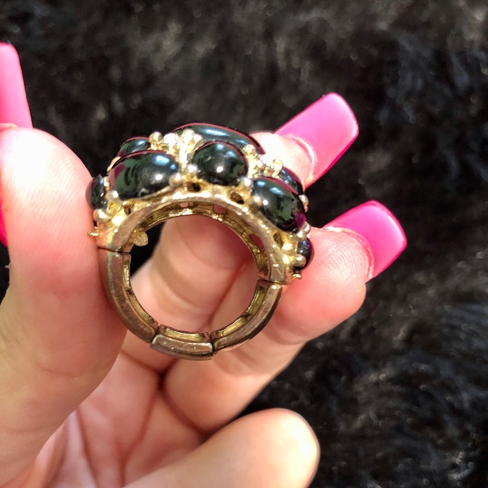 BLACK & GOLD RING 🖤💛 - Picture 3 of 3